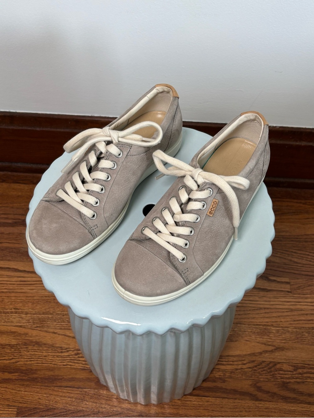 Ecco Taupe Suede Low-Top Sneakers with Cream Laces - Size 6